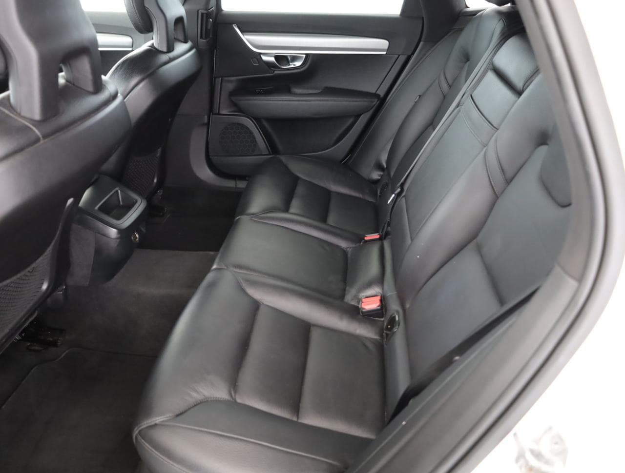 2017 Volvo V90 - 12