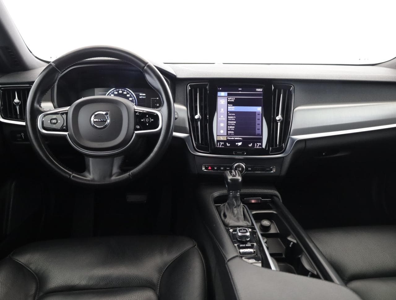 2017 Volvo V90 - 9