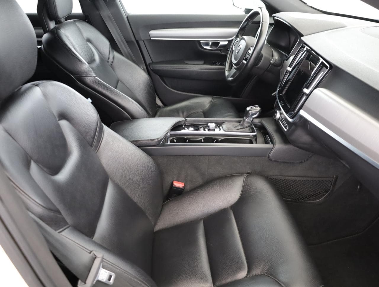 2017 Volvo V90 - 10