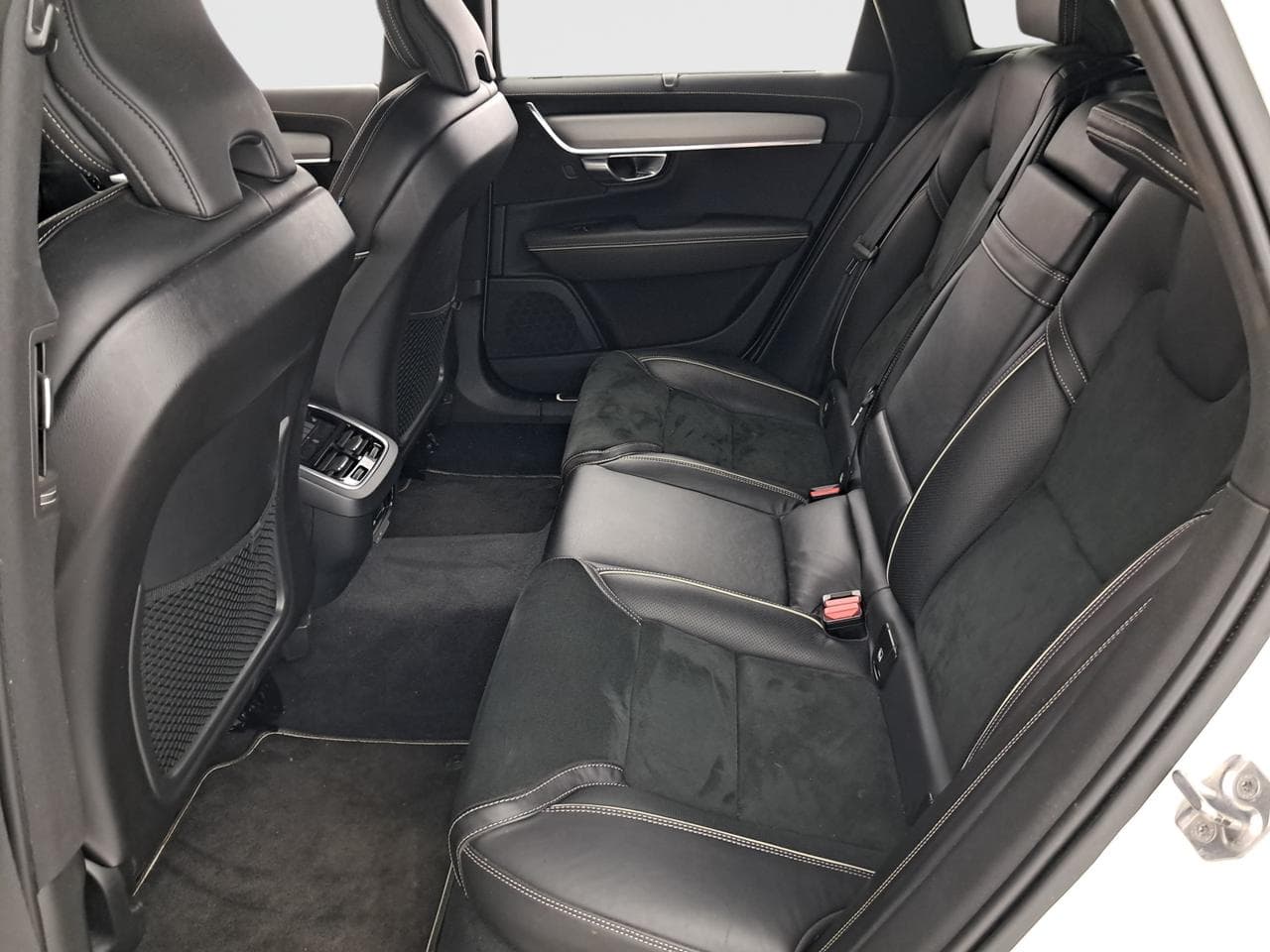 2019 Volvo V90 - 15