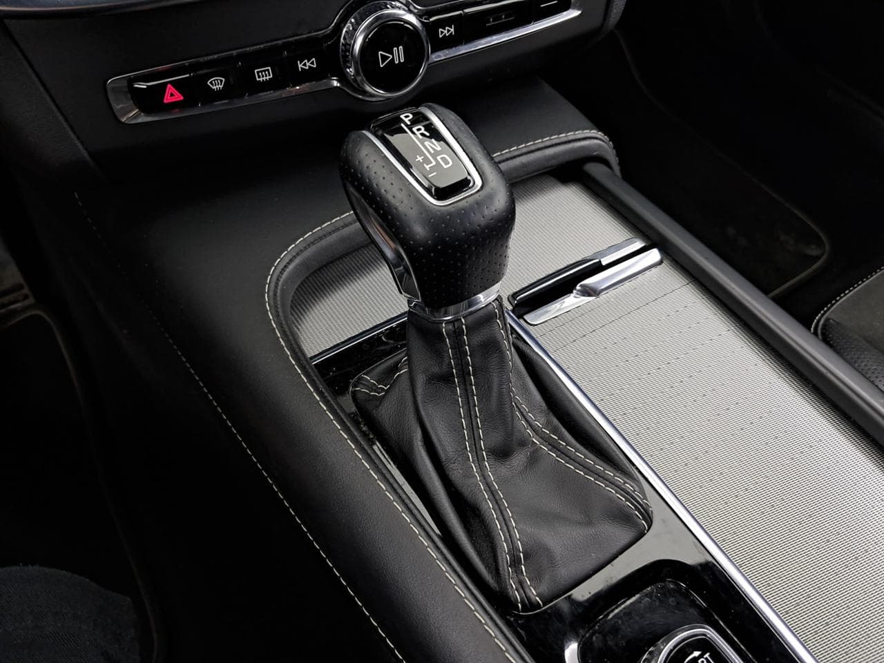 2019 Volvo V90 - 19