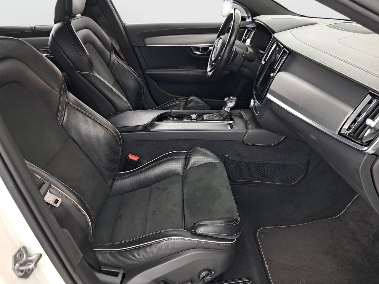 2019 Volvo V90 - 12
