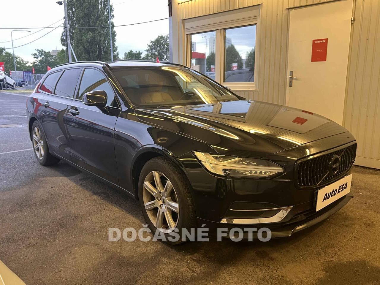 2018 Volvo V90