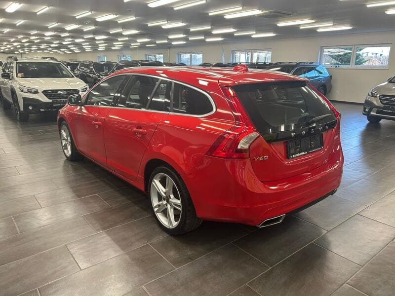 2016 Volvo V60 - 9