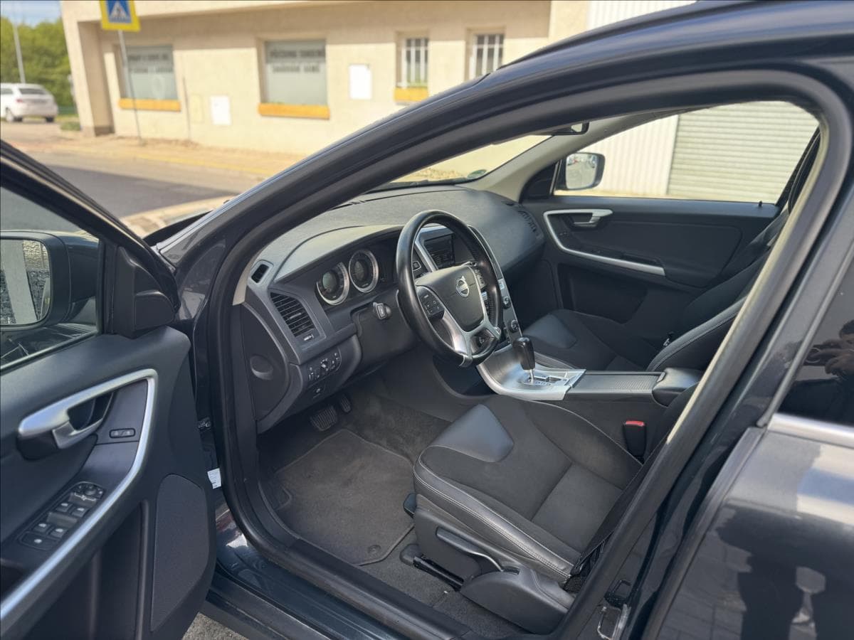 2011 Volvo XC60 - 9
