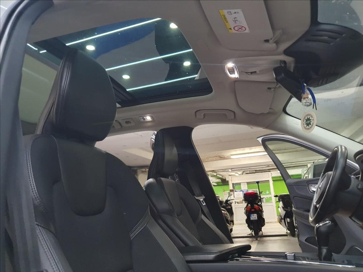 2019 Volvo XC60 - 19