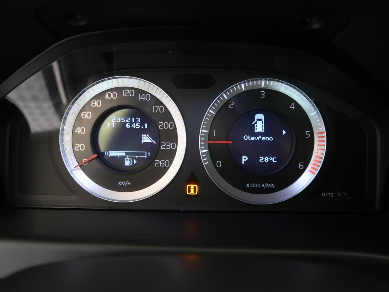2011 Volvo XC70 - 31