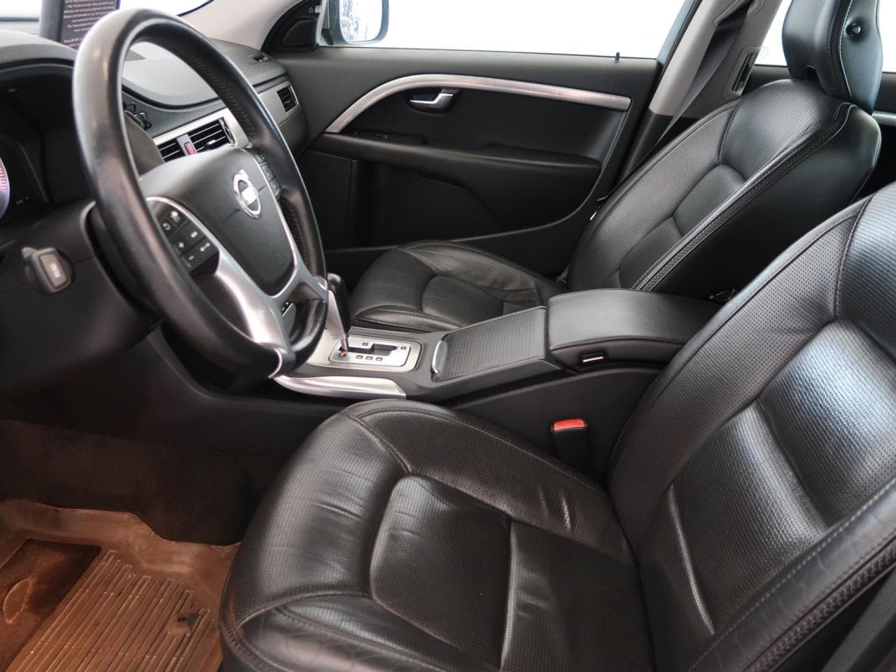 2011 Volvo XC70 - 29