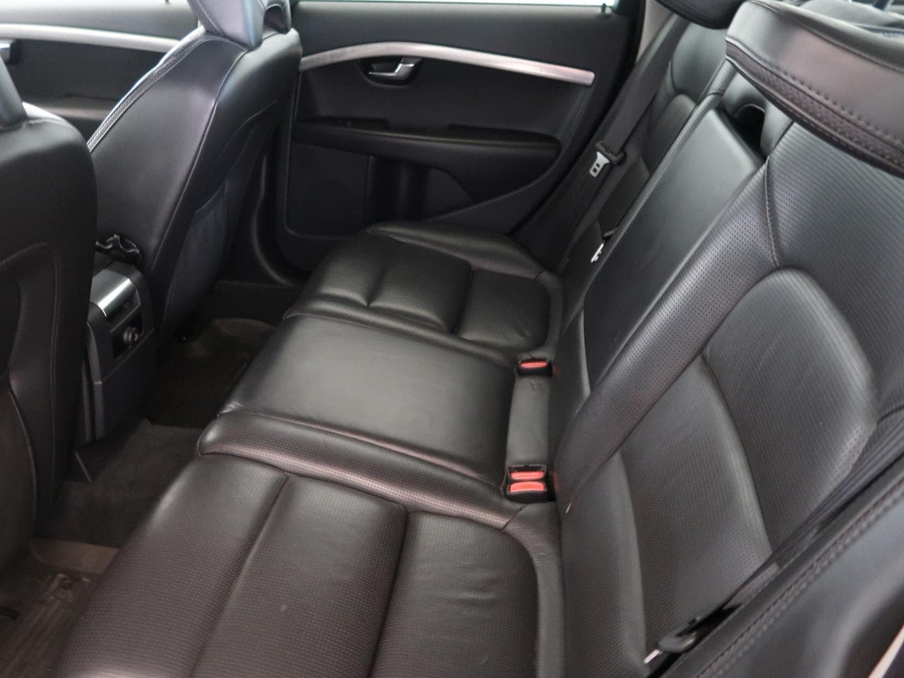 2011 Volvo XC70 - 27