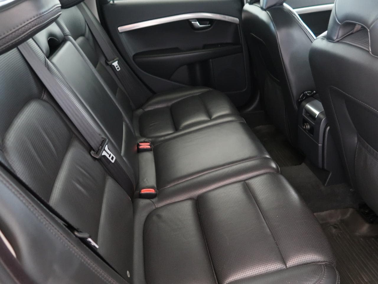 2011 Volvo XC70 - 24