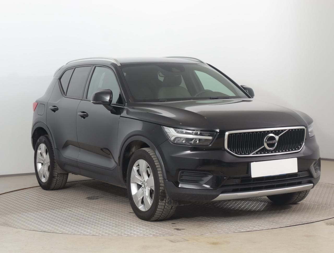 2021 Volvo XC40