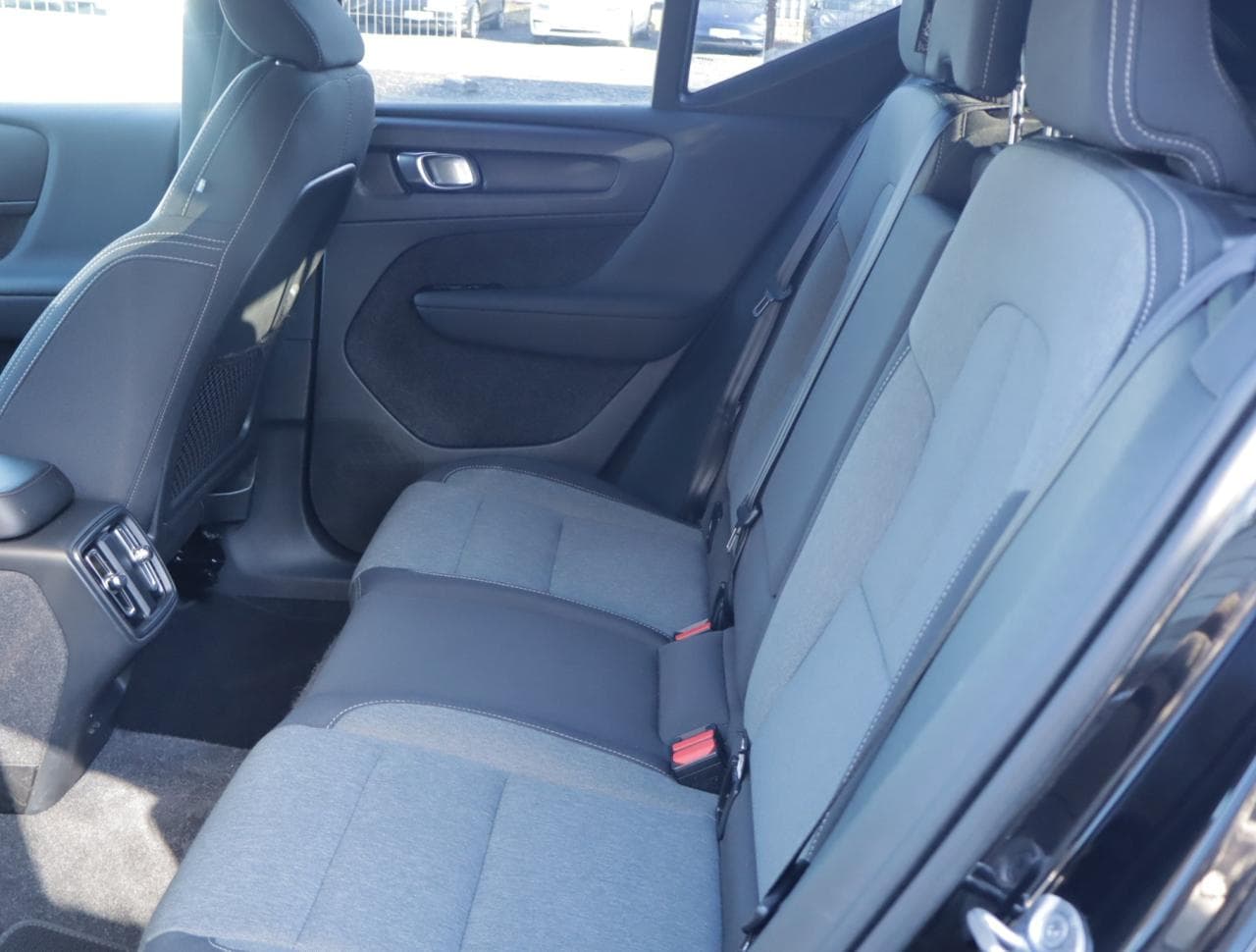2021 Volvo XC40 - 15