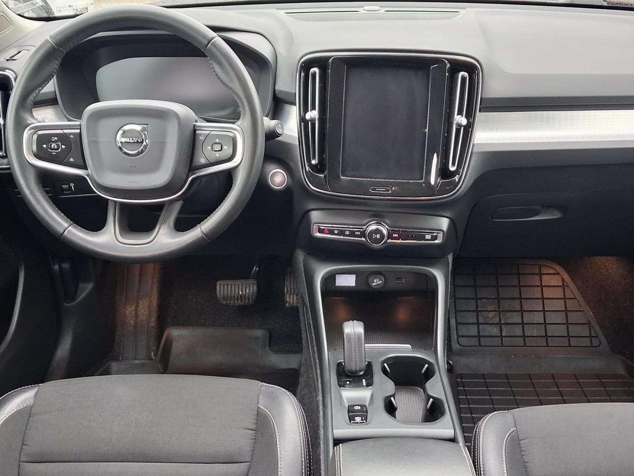 2020 Volvo XC40 - 8