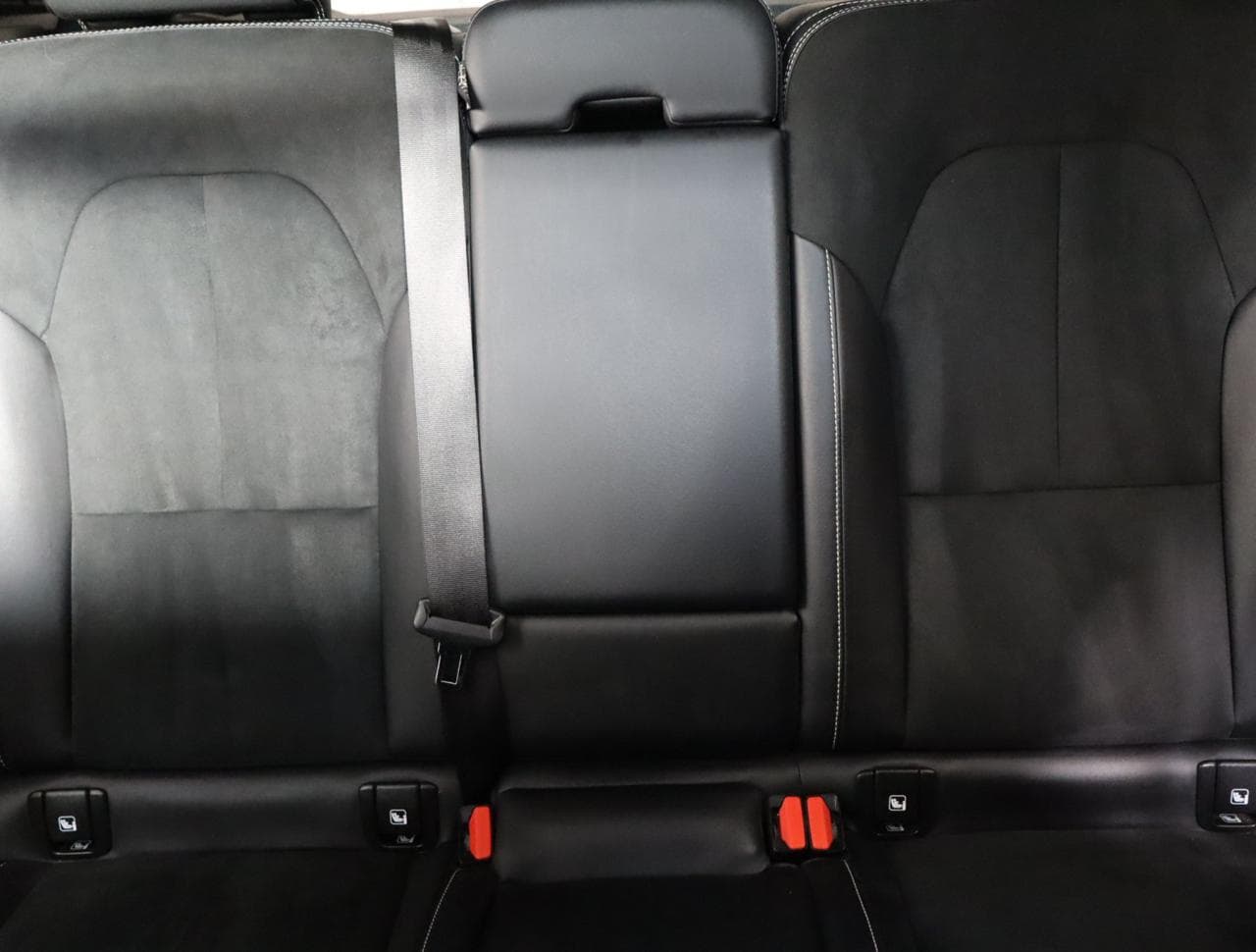 2021 Volvo Xc40 - 14