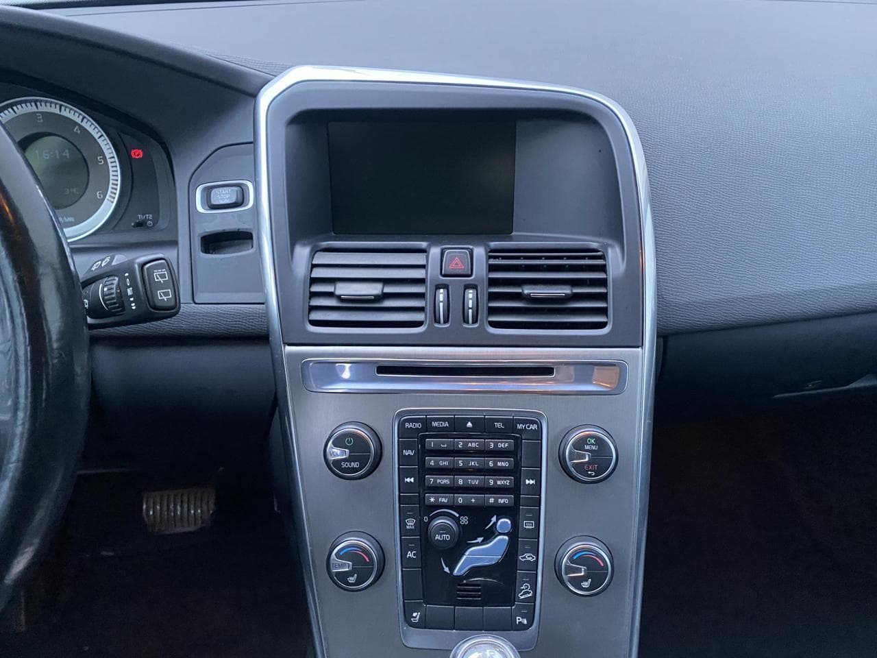 2012 Volvo XC60 - 12