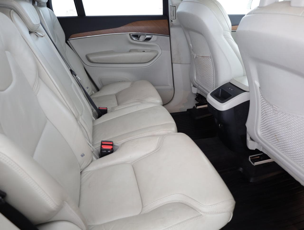 2015 Volvo XC90 - 11