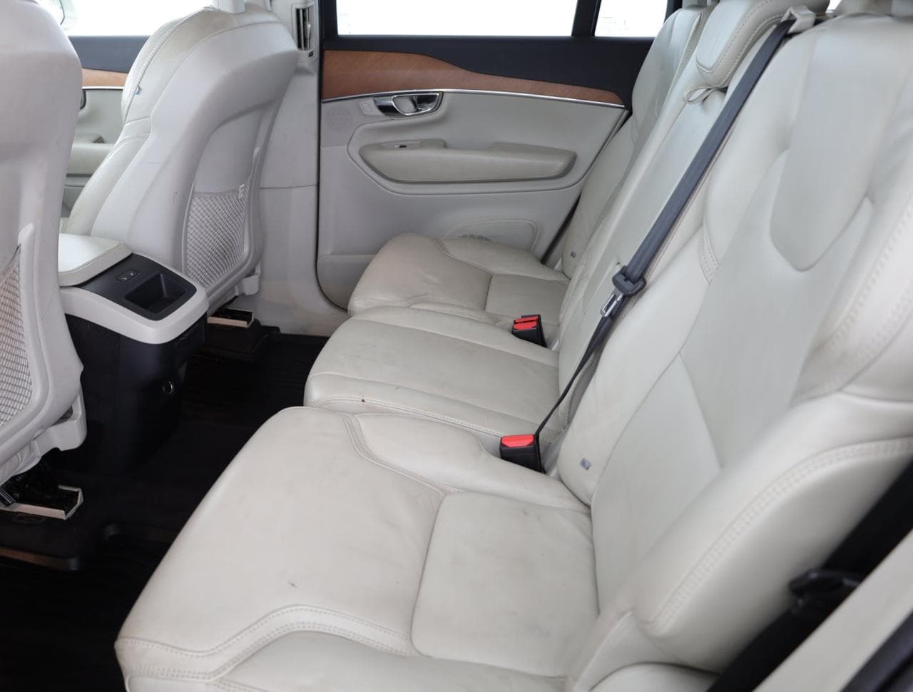 2015 Volvo XC90 - 12