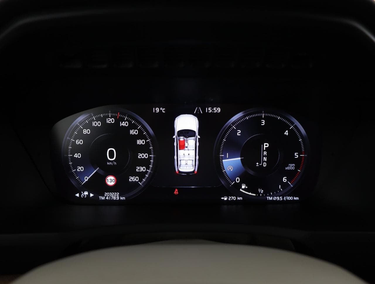 2015 Volvo XC90 - 14