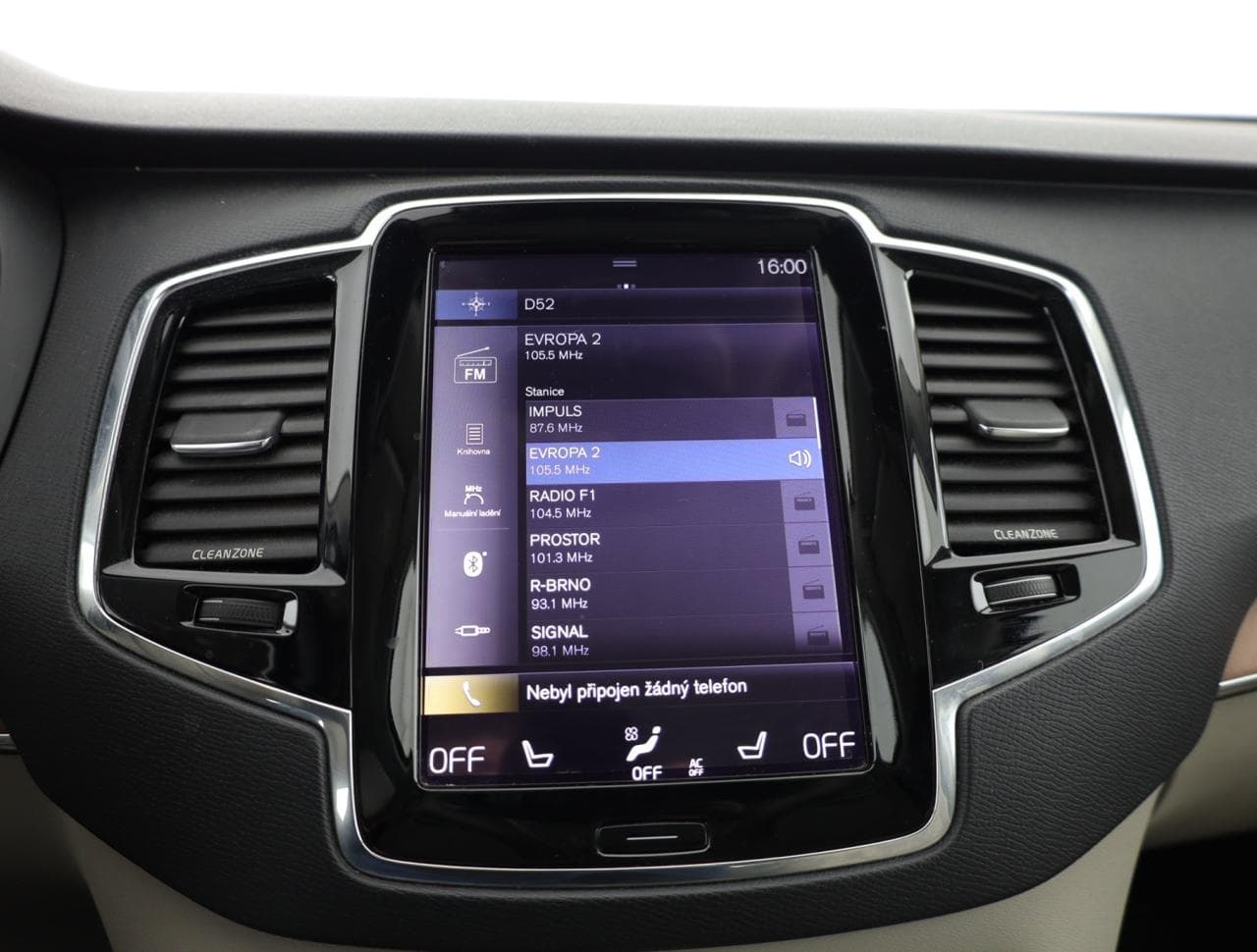 2015 Volvo XC90 - 16