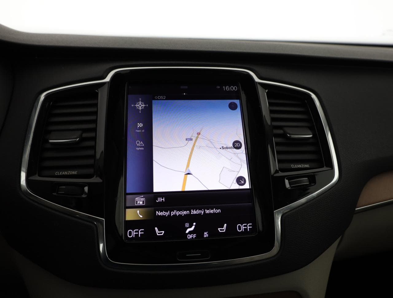 2015 Volvo XC90 - 15