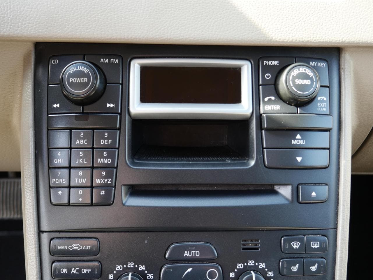 2004 Volvo Xc90 - 12