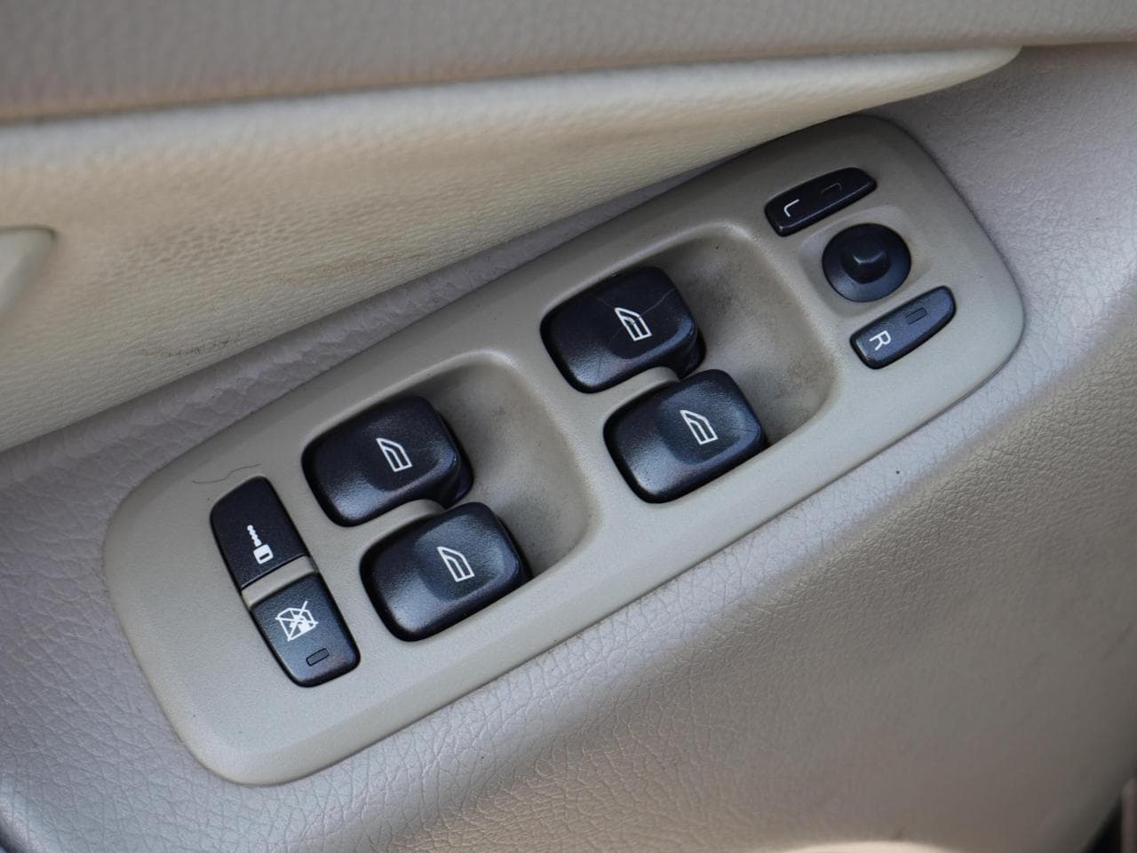 2004 Volvo Xc90 - 15