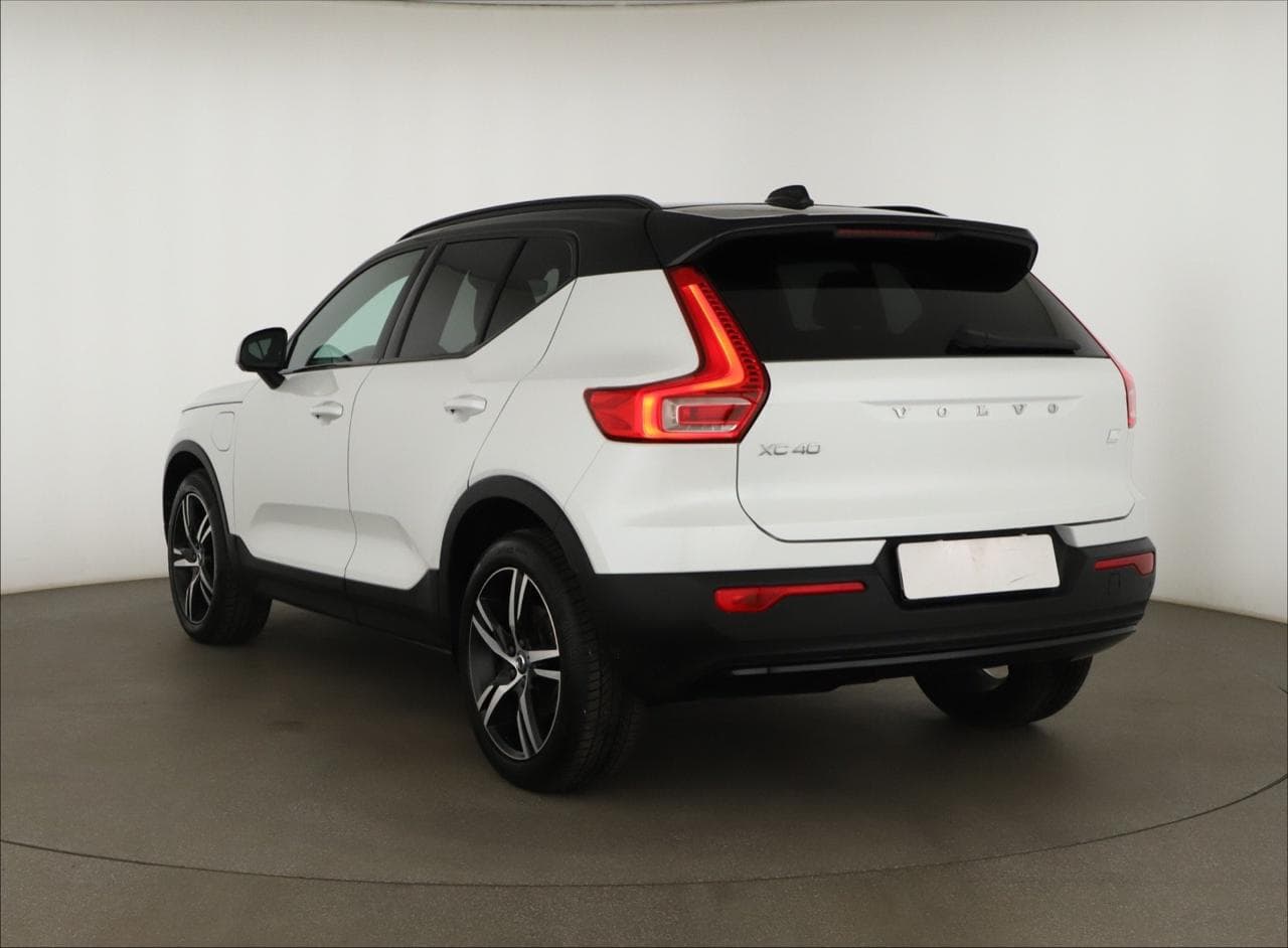 2020 Volvo XC40 - 5
