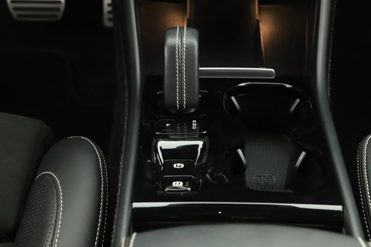 2020 Volvo XC40 - 19