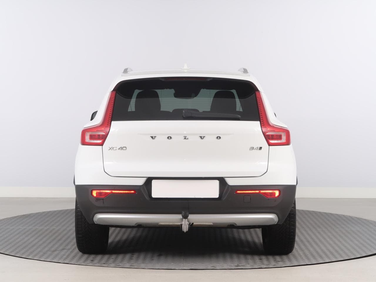2022 Volvo XC40 - 6