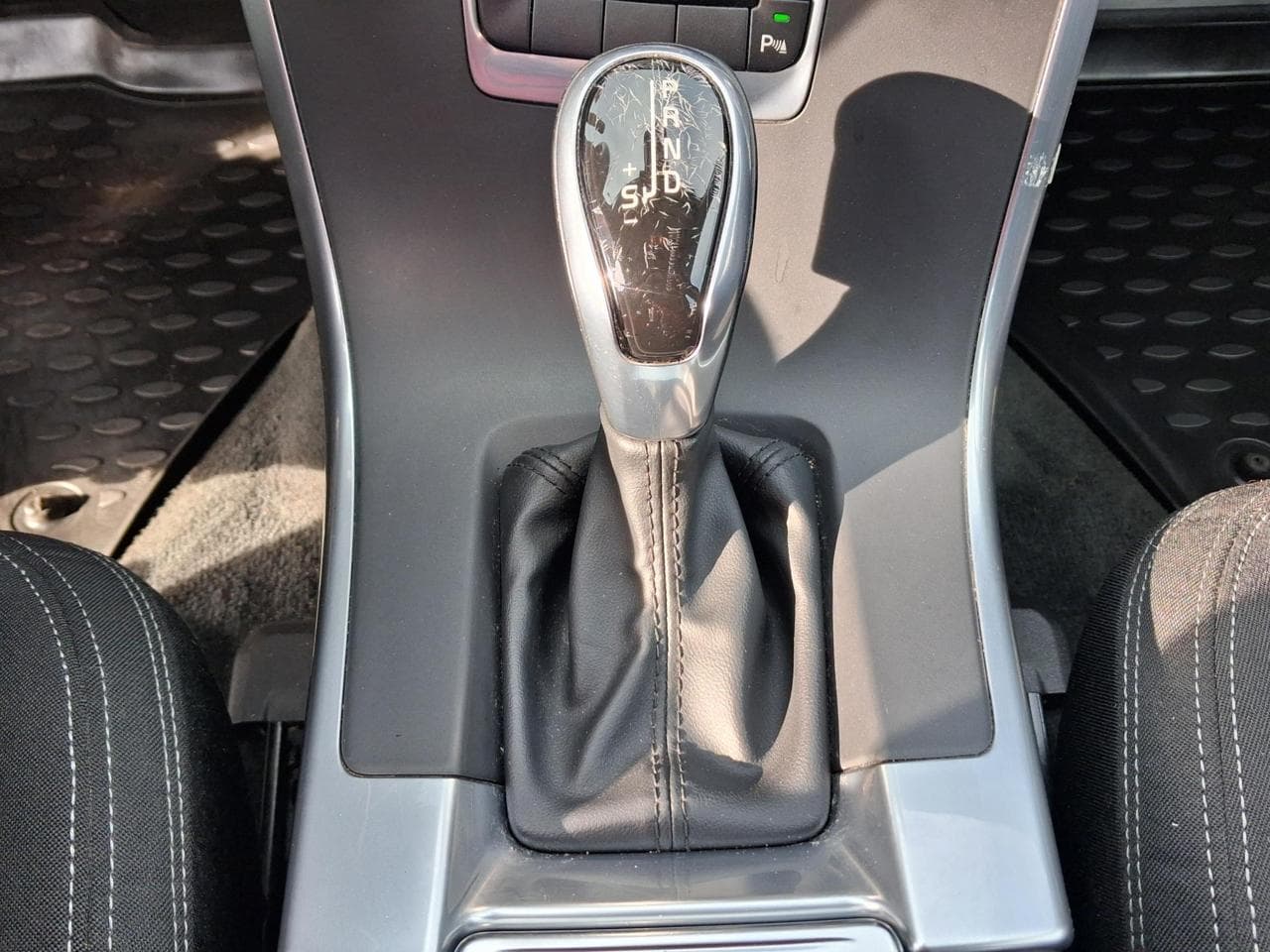 2015 Volvo Xc60 - 16