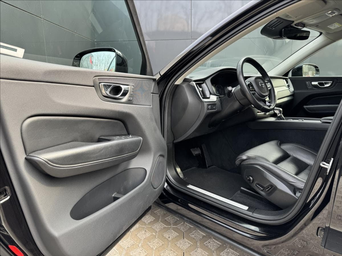 2018 Volvo Xc60 - 10