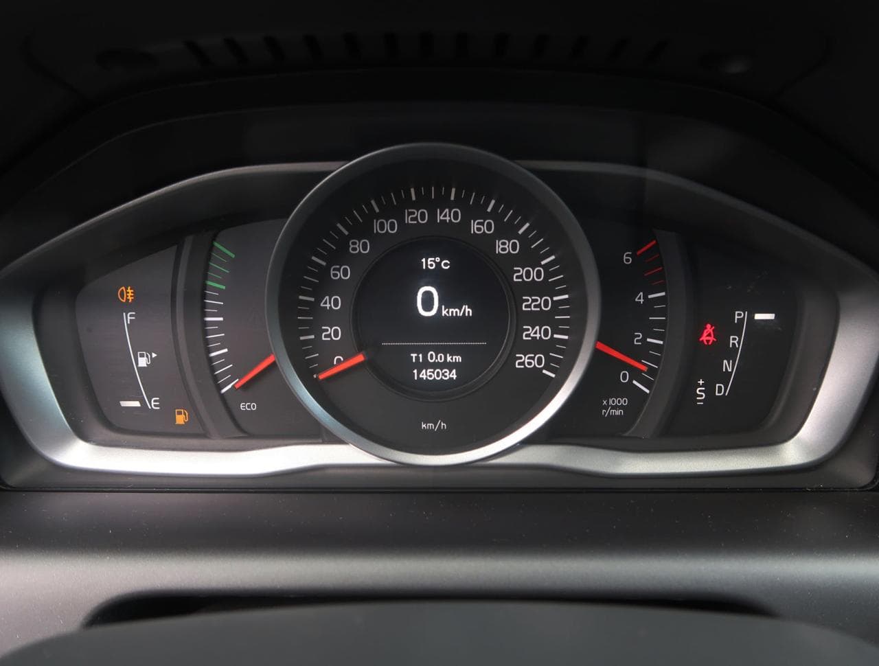 2017 Volvo Xc60 - 33