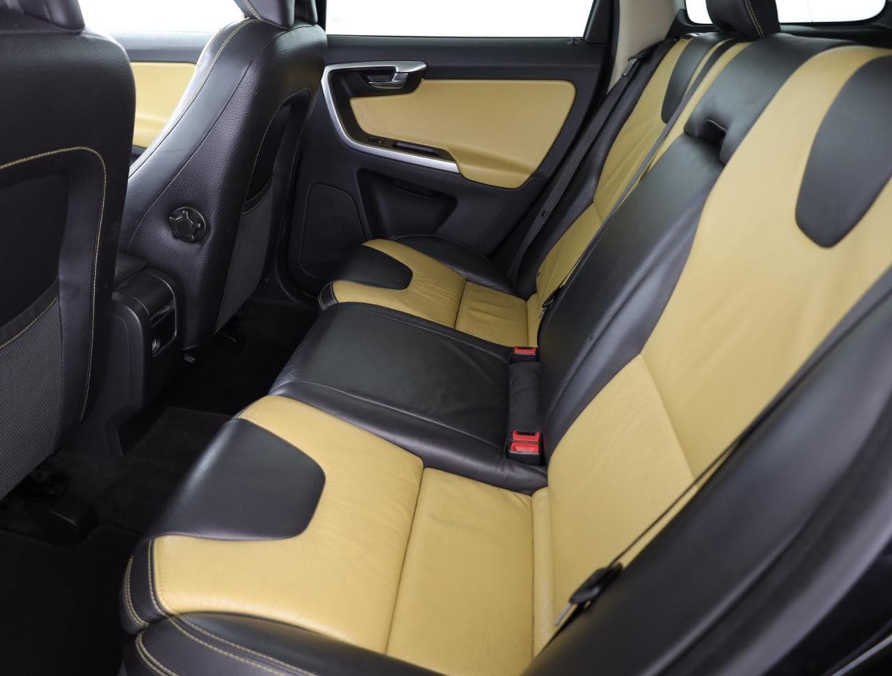 2009 Volvo XC60 - 12