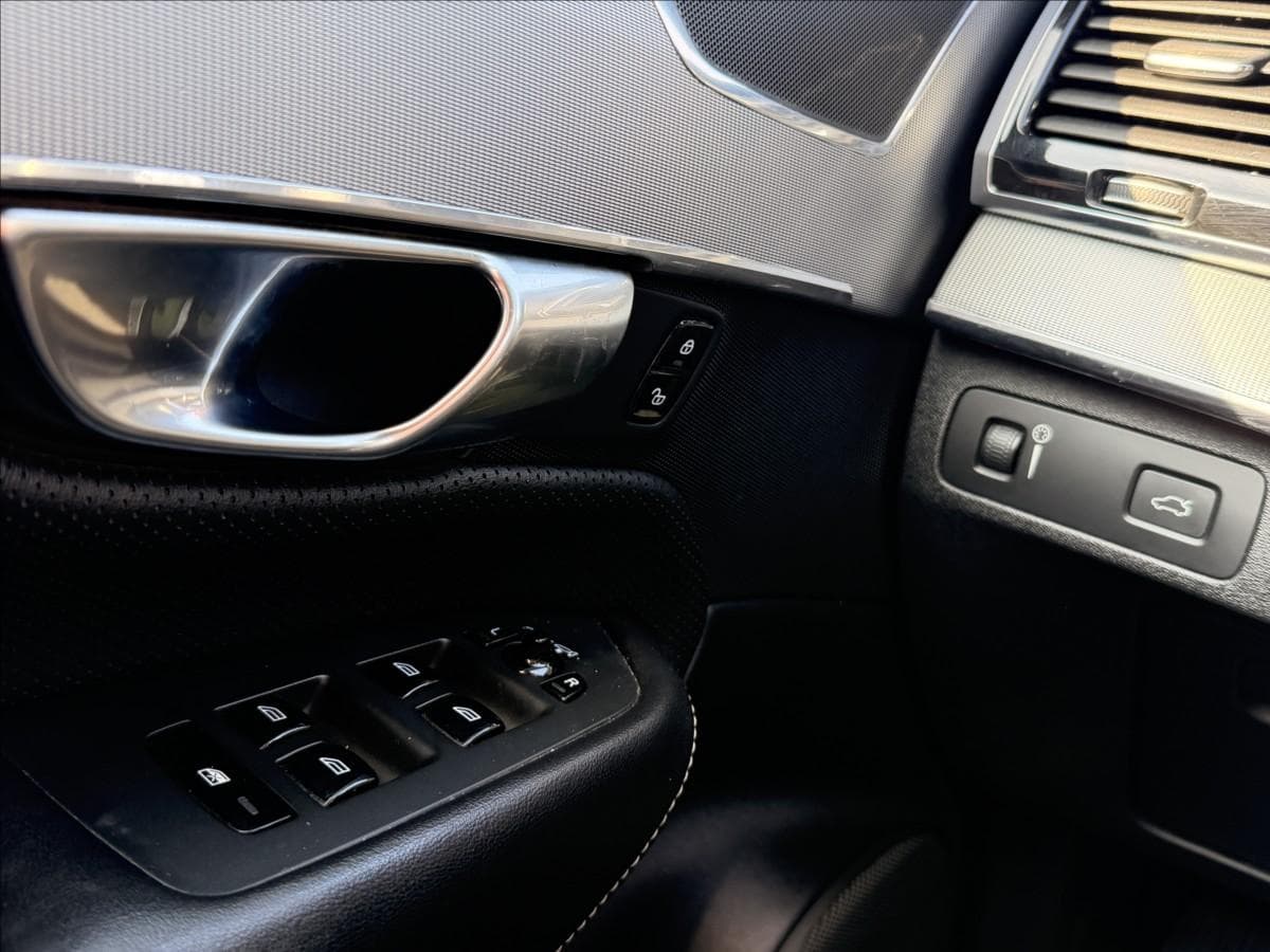 2016 Volvo Xc90 - 16