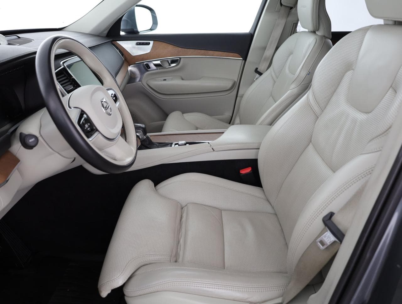 2019 Volvo XC90 - 13