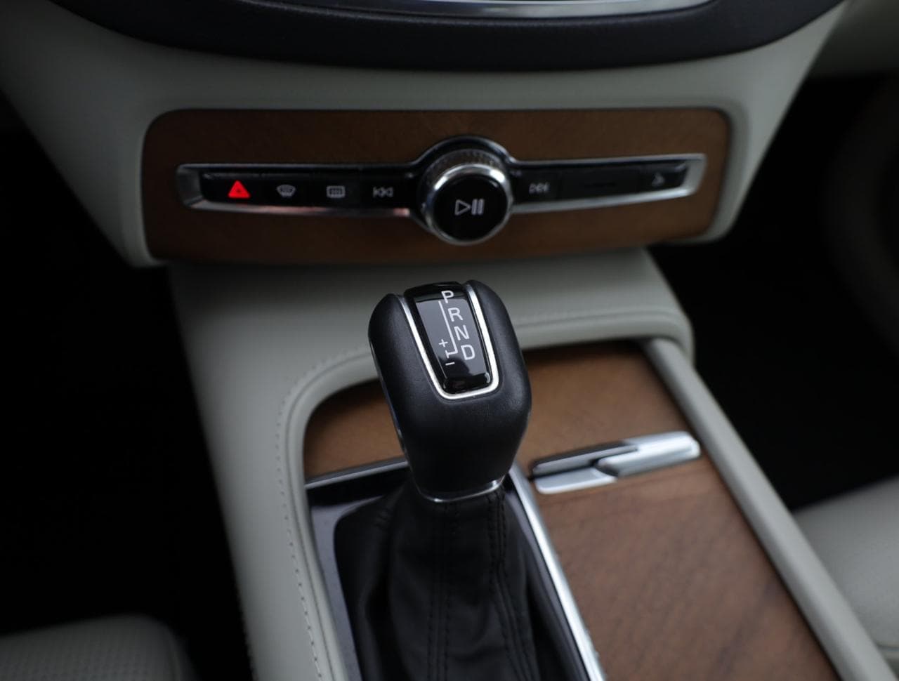 2019 Volvo XC90 - 17