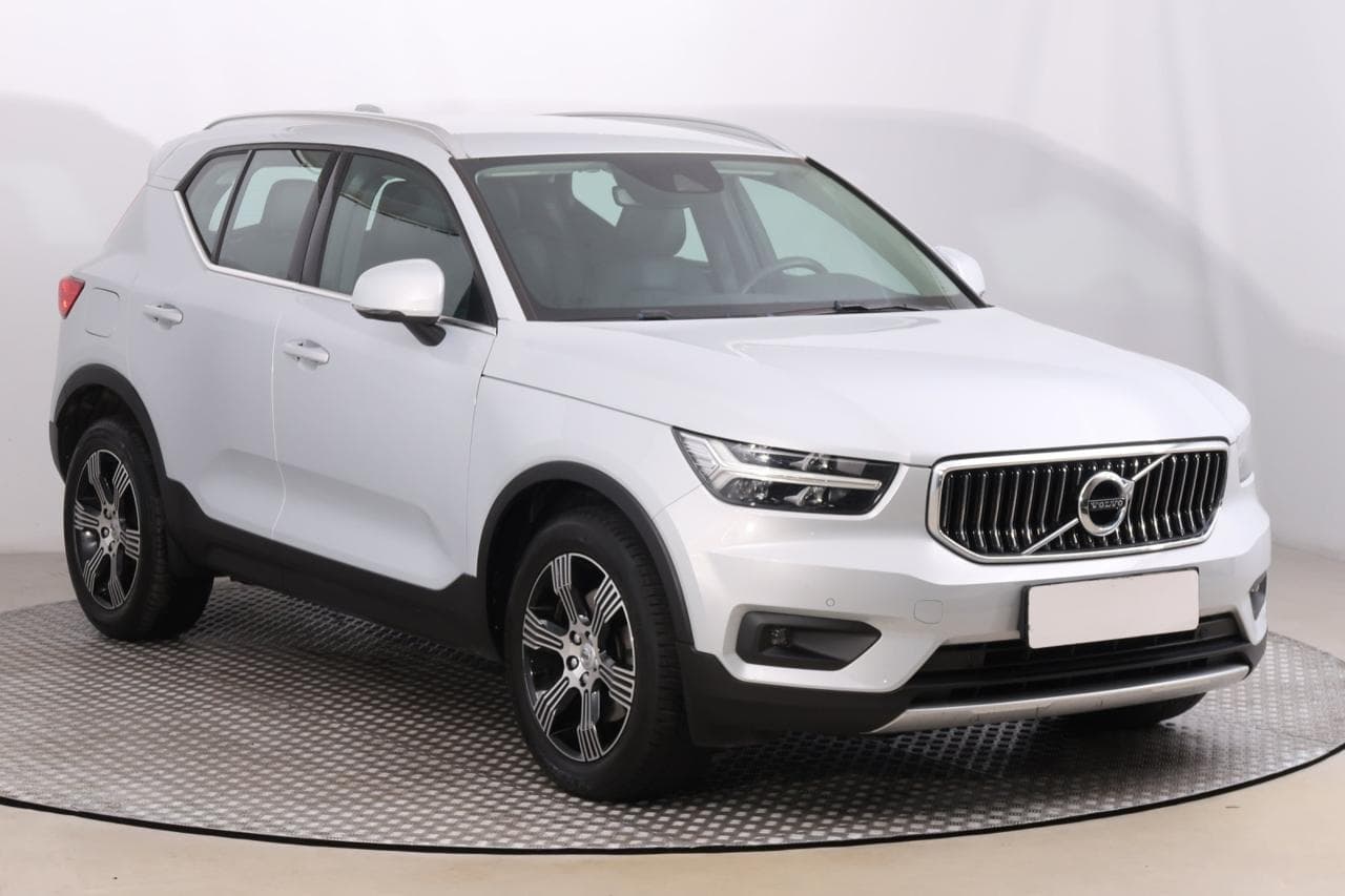 2021 Volvo XC40