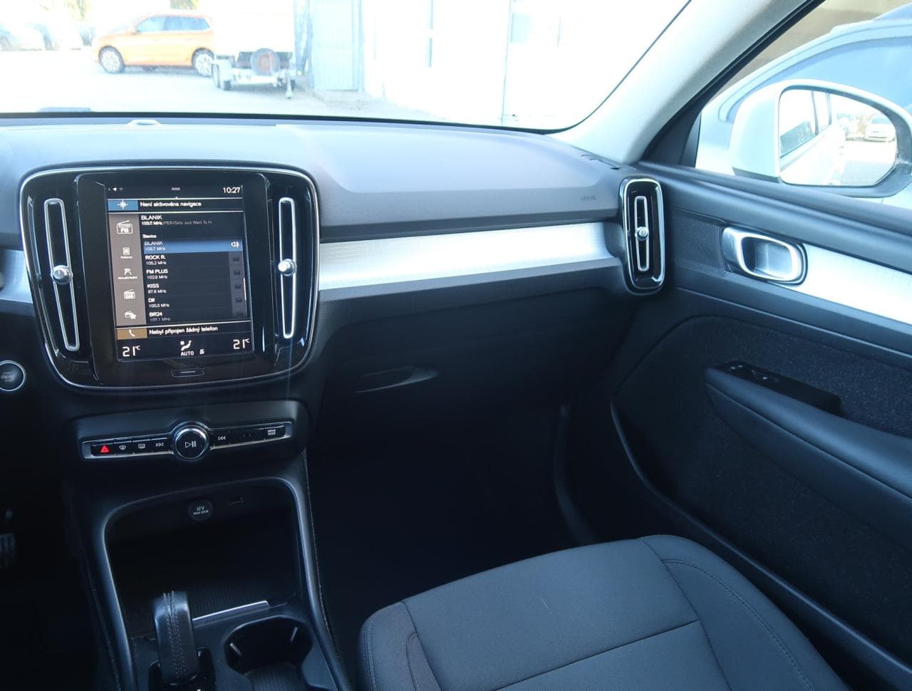 2021 Volvo XC40 - 14