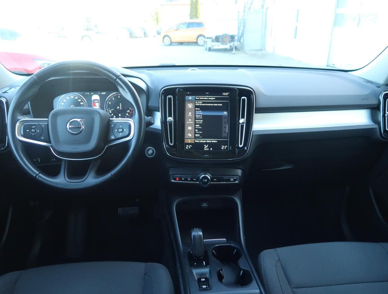 2021 Volvo XC40 - 13