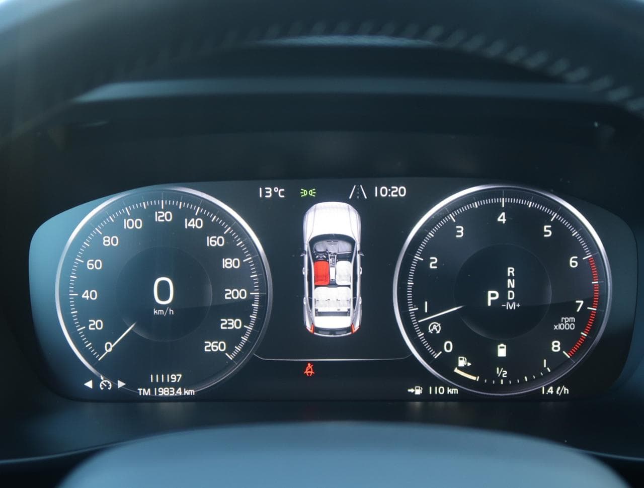 2021 Volvo XC40 - 24