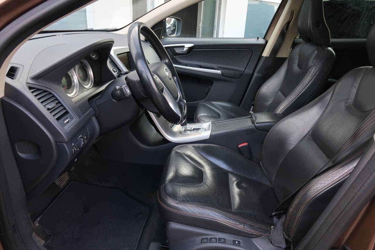 2011 Volvo XC60 - 16