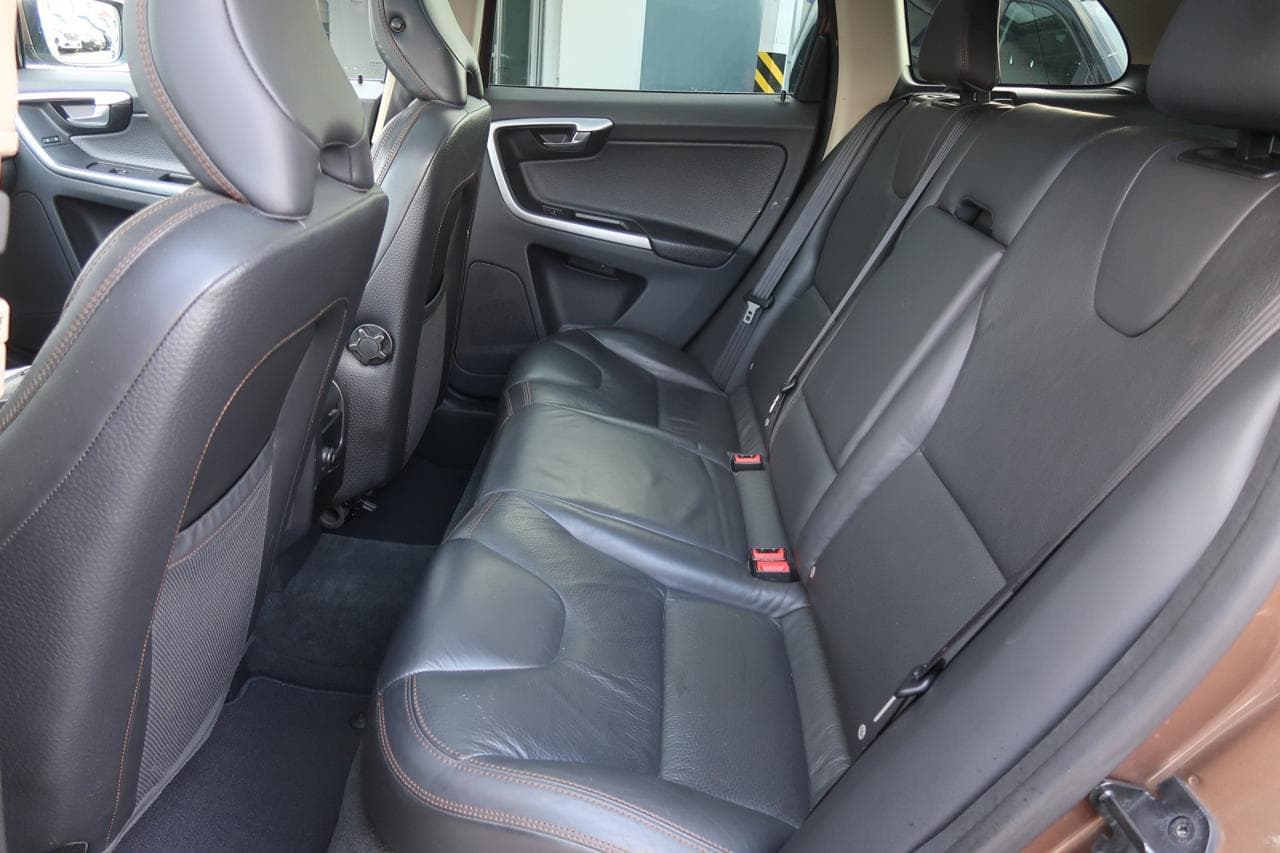 2011 Volvo XC60 - 15