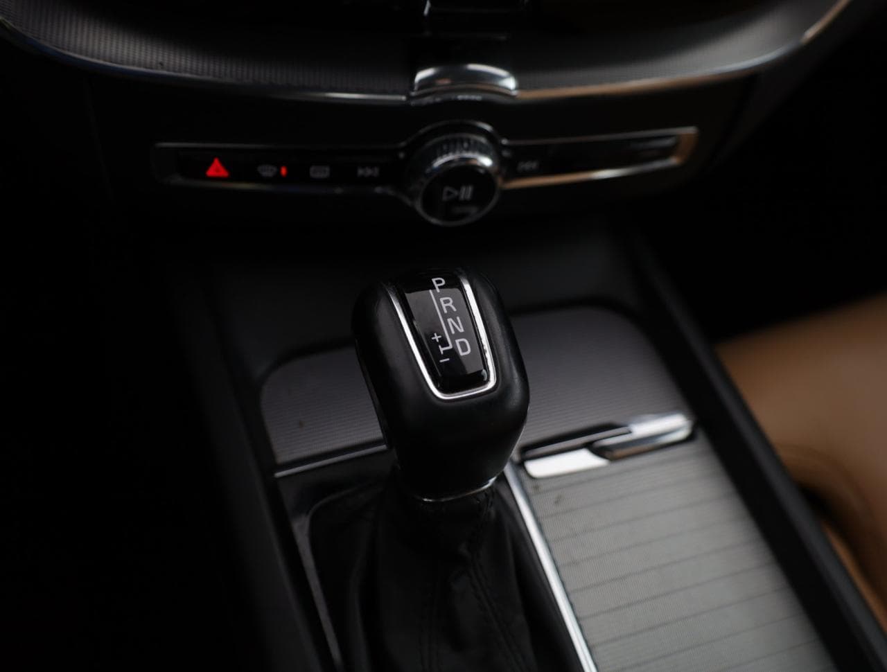 2018 Volvo XC60 - 17