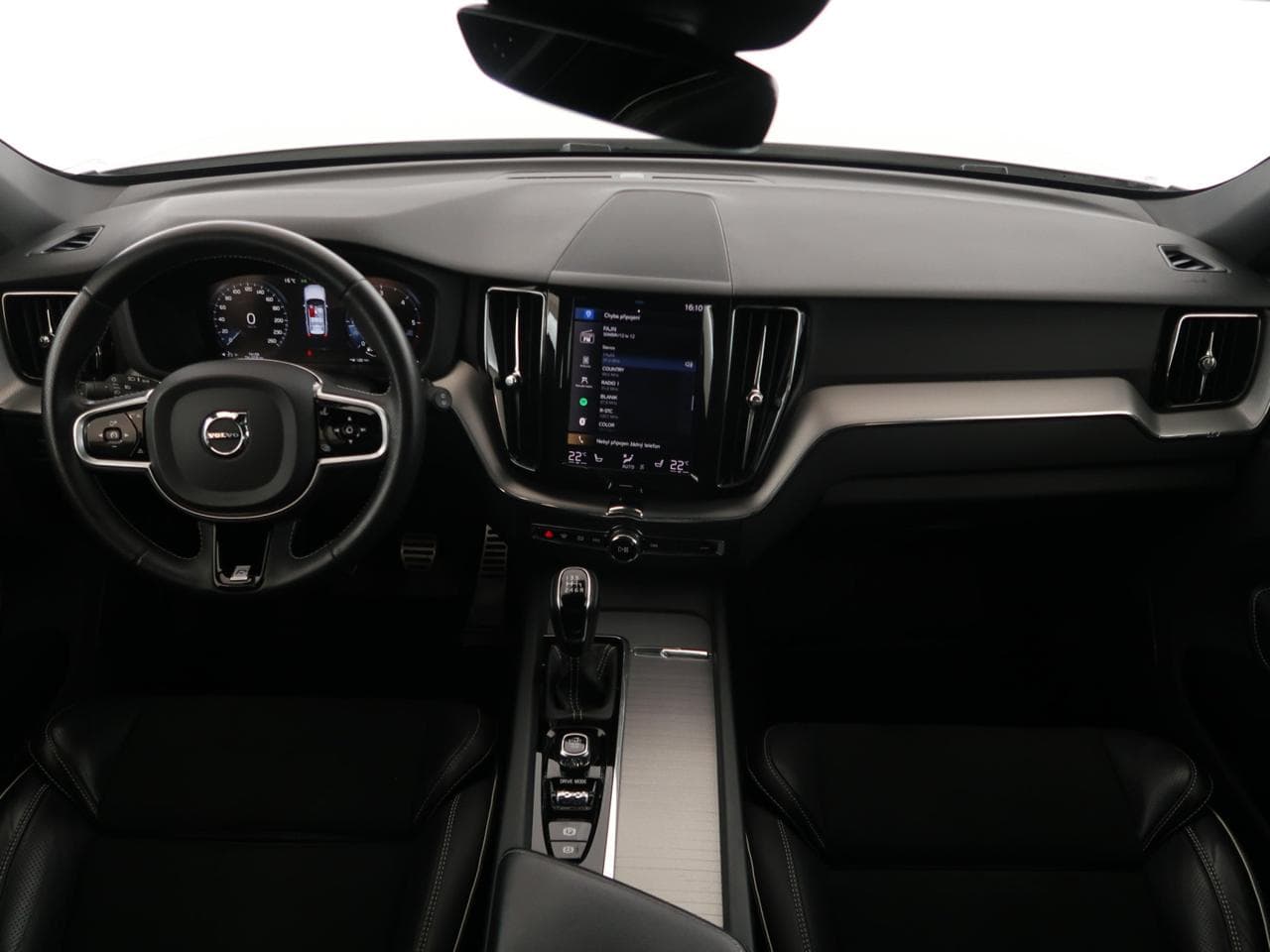 2018 Volvo XC60 - 10