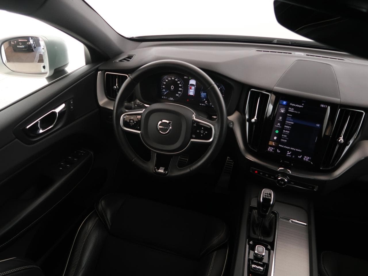 2018 Volvo XC60 - 9