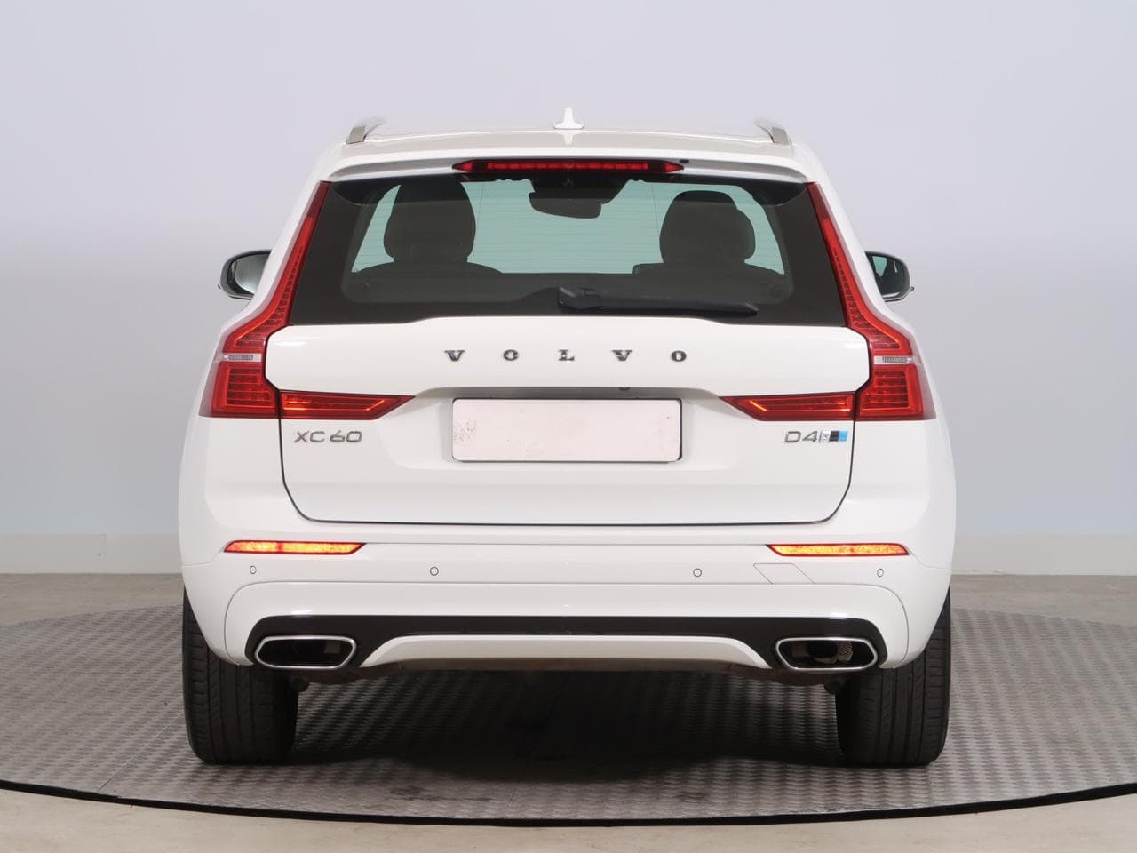 2018 Volvo XC60 - 6