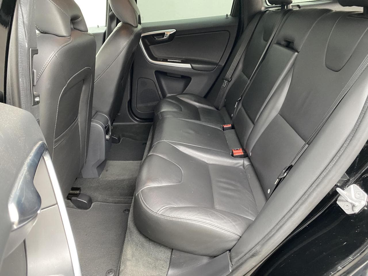 2017 Volvo XC60 - 13