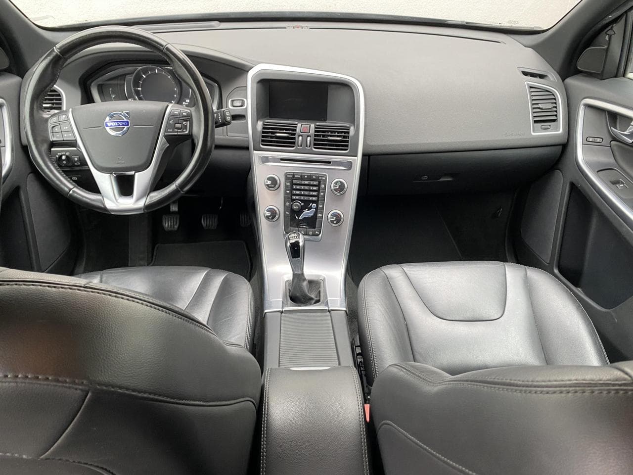 2017 Volvo XC60 - 10