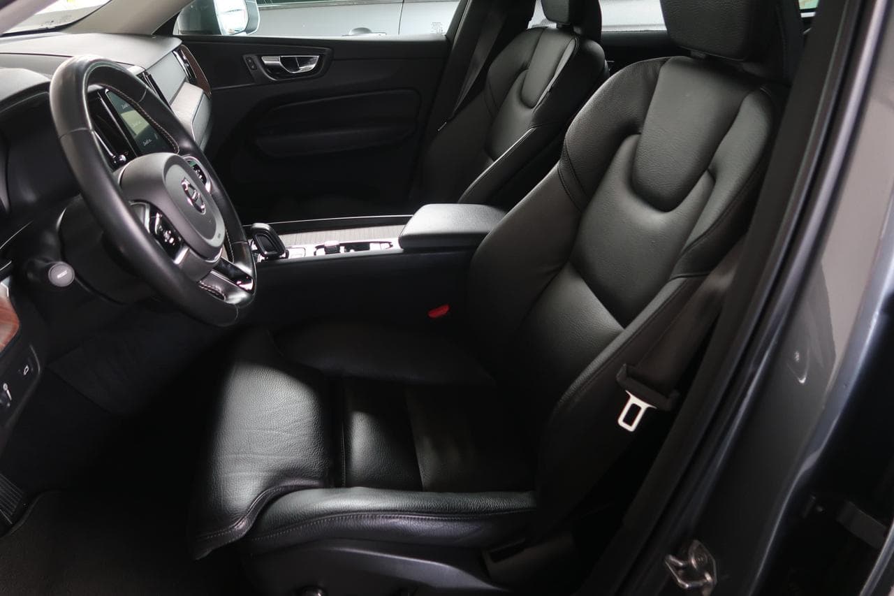 2020 Volvo XC60 - 26