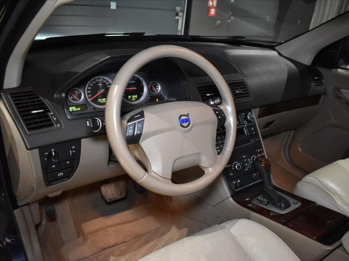 2012 Volvo XC90 - 11